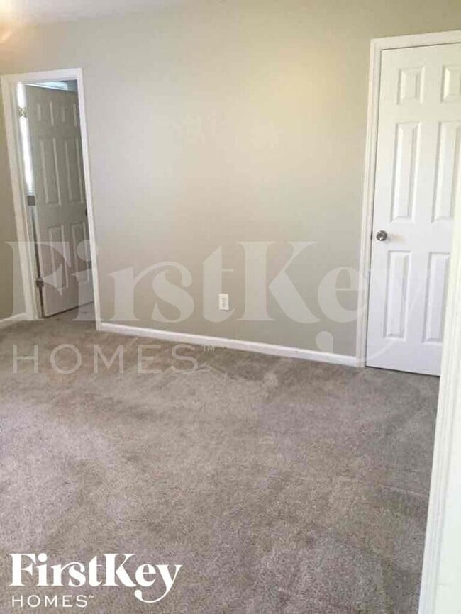 Building Photo - 5040 Teal Ct