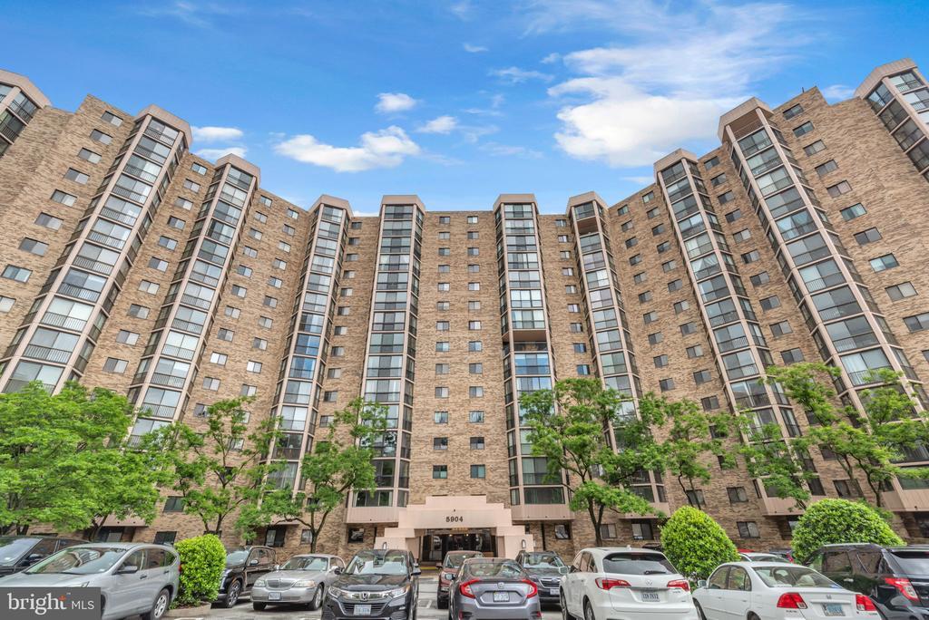 Foto principal - 5904 Mt Eagle Dr