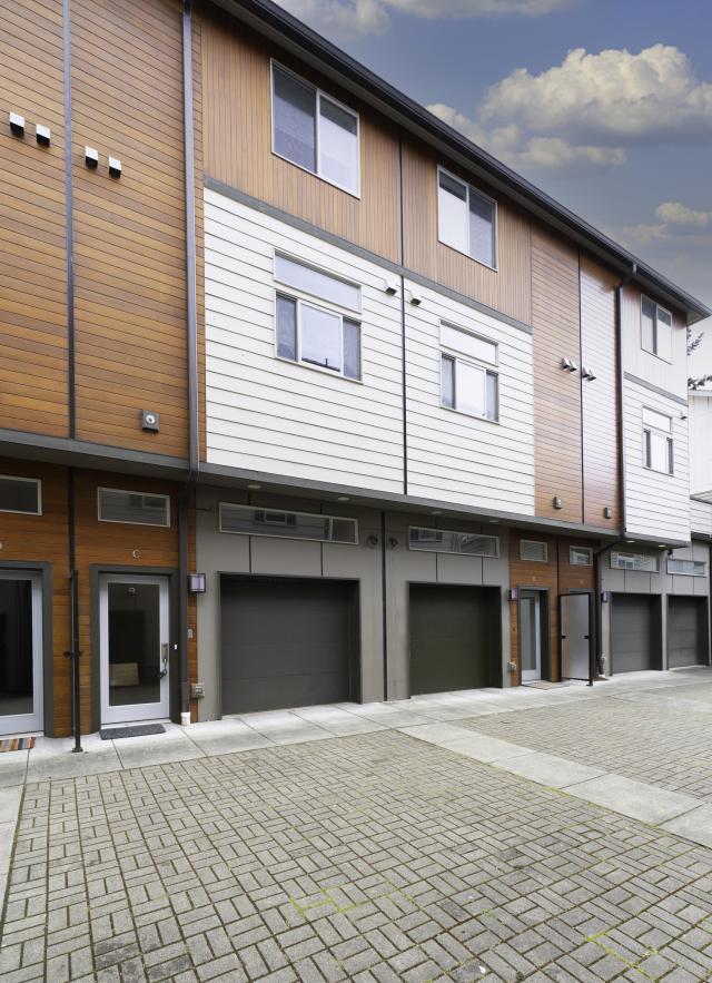 Building Photo - 2 bedroom in Seattle WA 98103