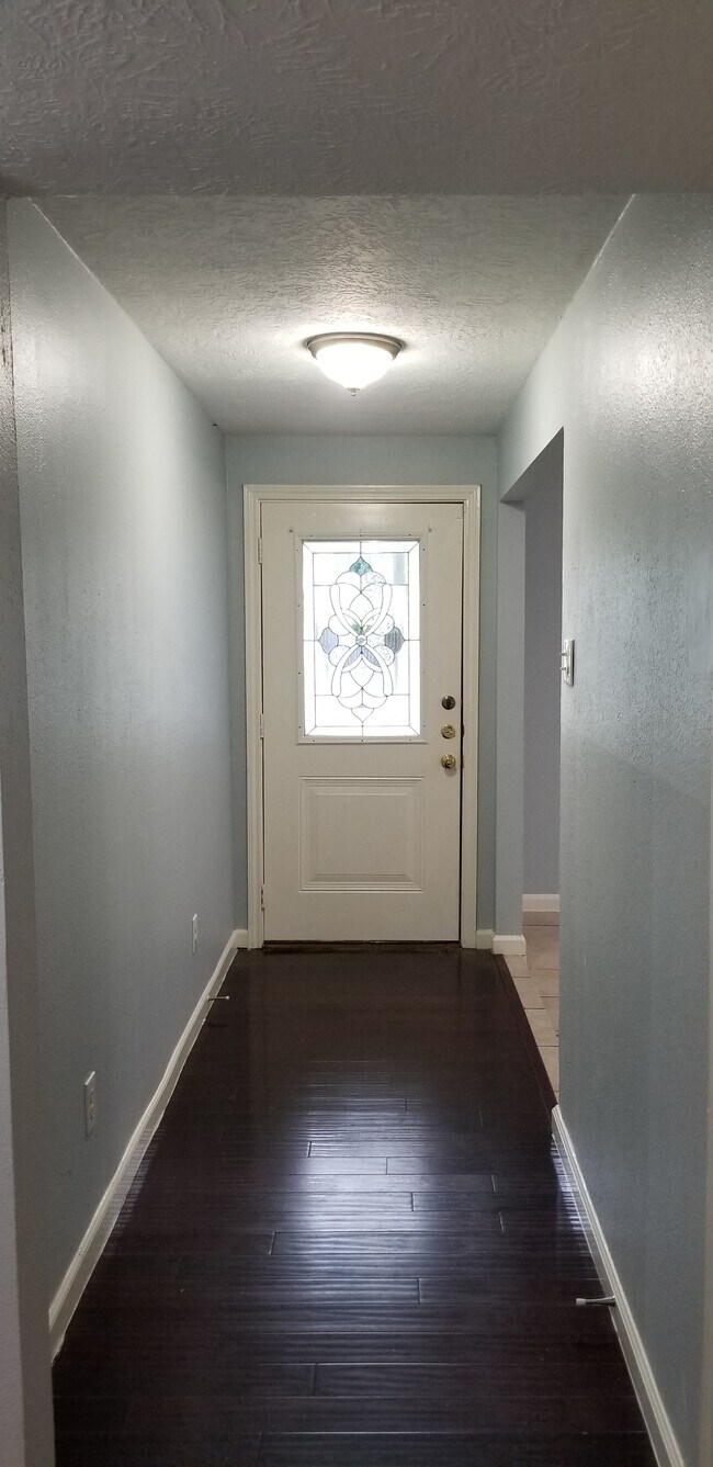 Entry - 5703 Alvarado Dr