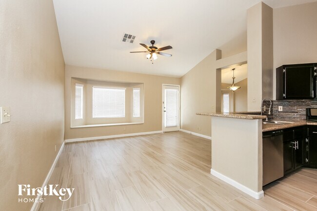 Building Photo - 3312 Hyannis Cir