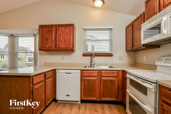 Foto del edificio - 515 Misty Moss Ln