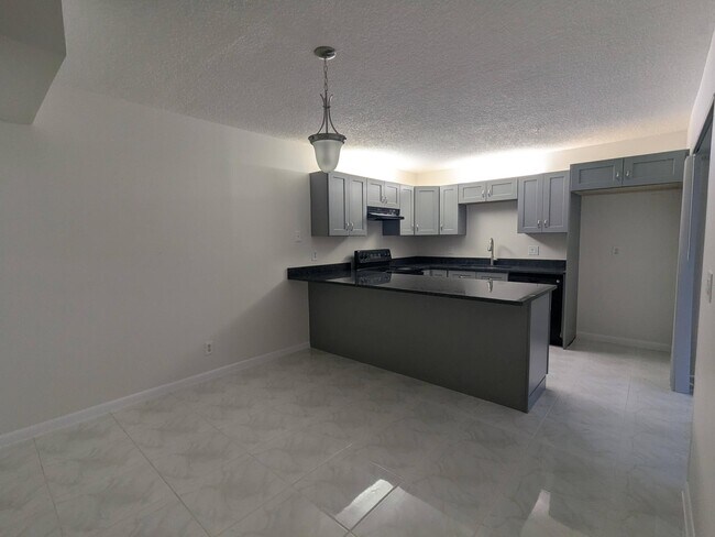 Foto del edificio - 2191 White Pine Cir