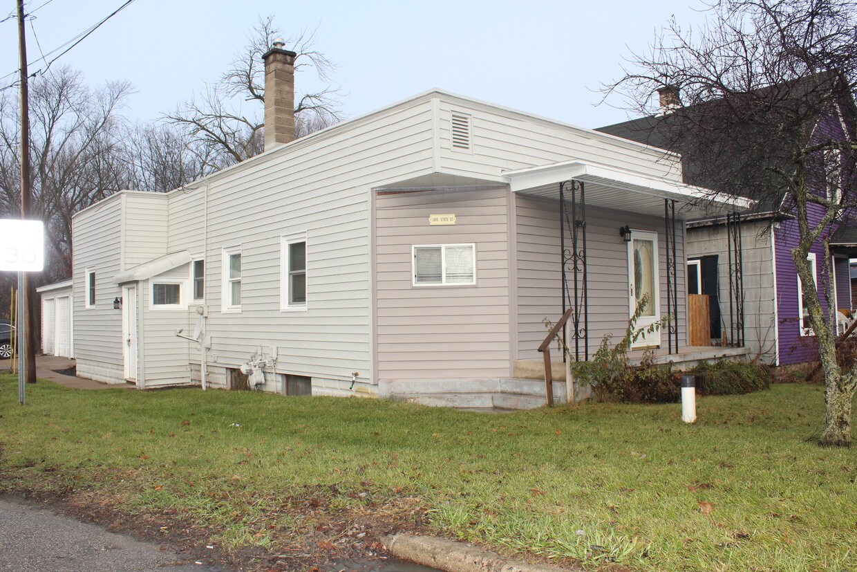 1605 State St, Marne, MI 49435 House Rental in Marne, MI