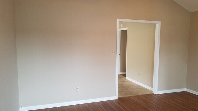 Building Photo - Beautiful Home in Valdosta, Ga!