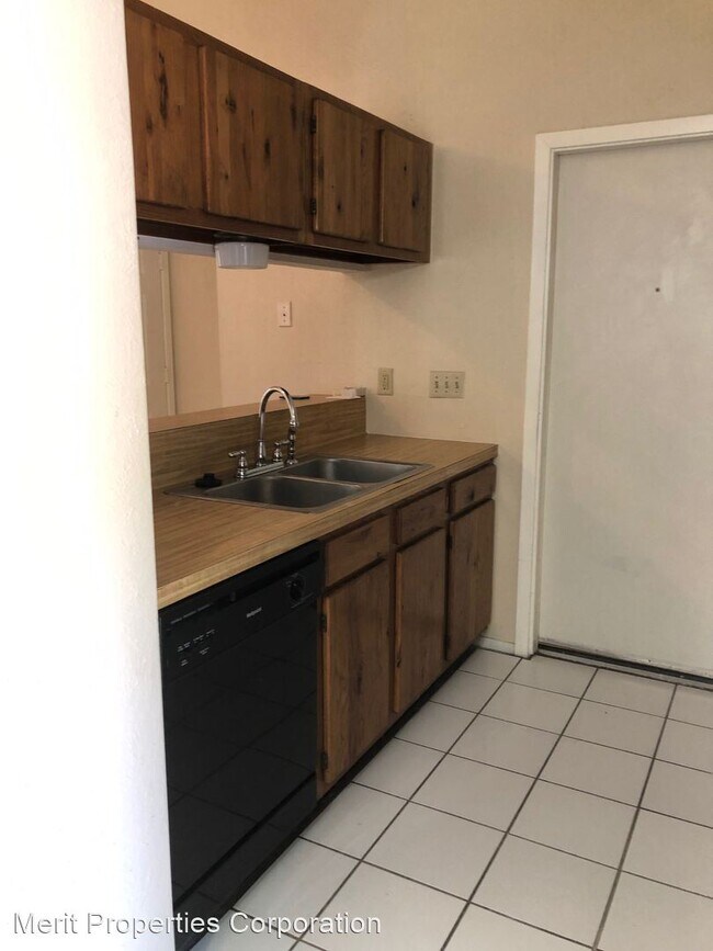 Building Photo - 2 br, 2 bath House - 11919 B Sunhillow Bend