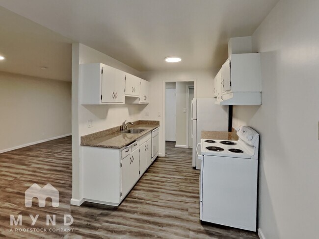 Foto del edificio - 240 Athol Ave