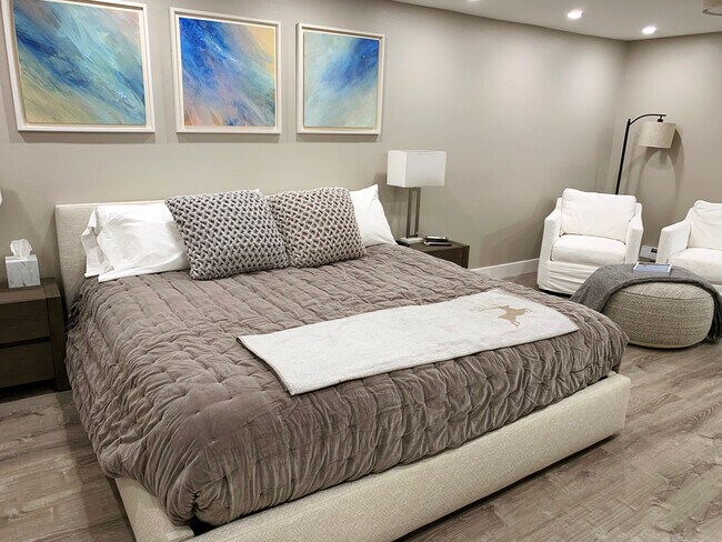 Master Bedroom - 1519 Pine St