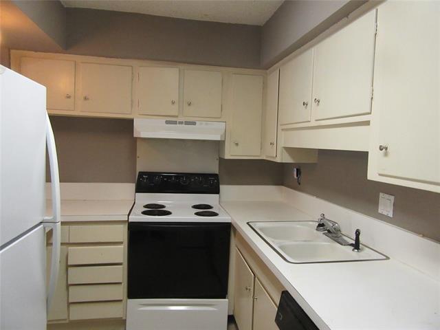 Building Photo - 5322 Fleetwood Oaks Ave
