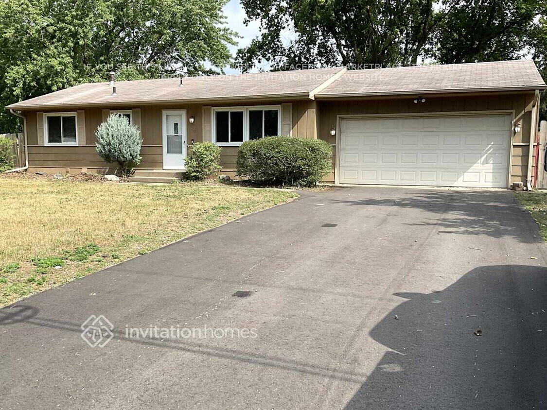 Foto principal - 5700 80th Ave N