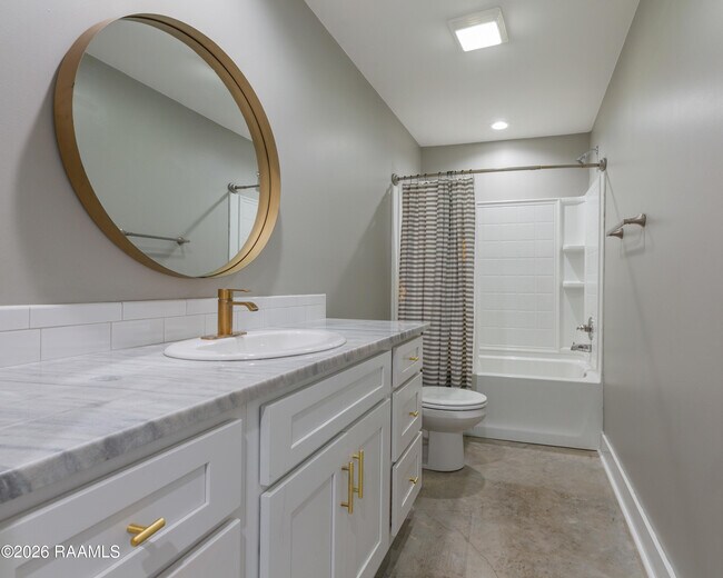 Foto del edificio - 111 Oak Plns Aly