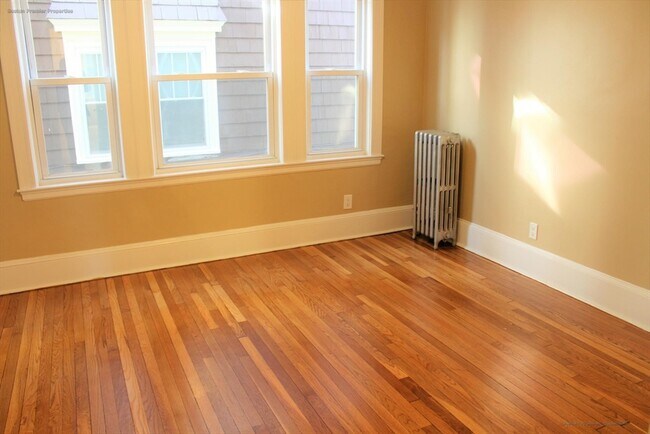 Foto del edificio - 14 Ginita St