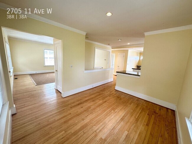 Foto del edificio - Queen Anne - Must See 3 Bedroom / 3 Bath Home