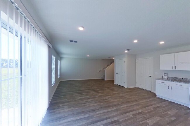 Foto del edificio - 1762 Nebraska Loop