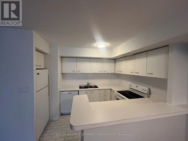 Building Photo - 25 The Esplanade