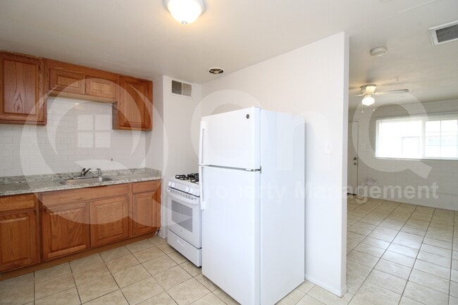 Photo - 3122 E Hubbell St House