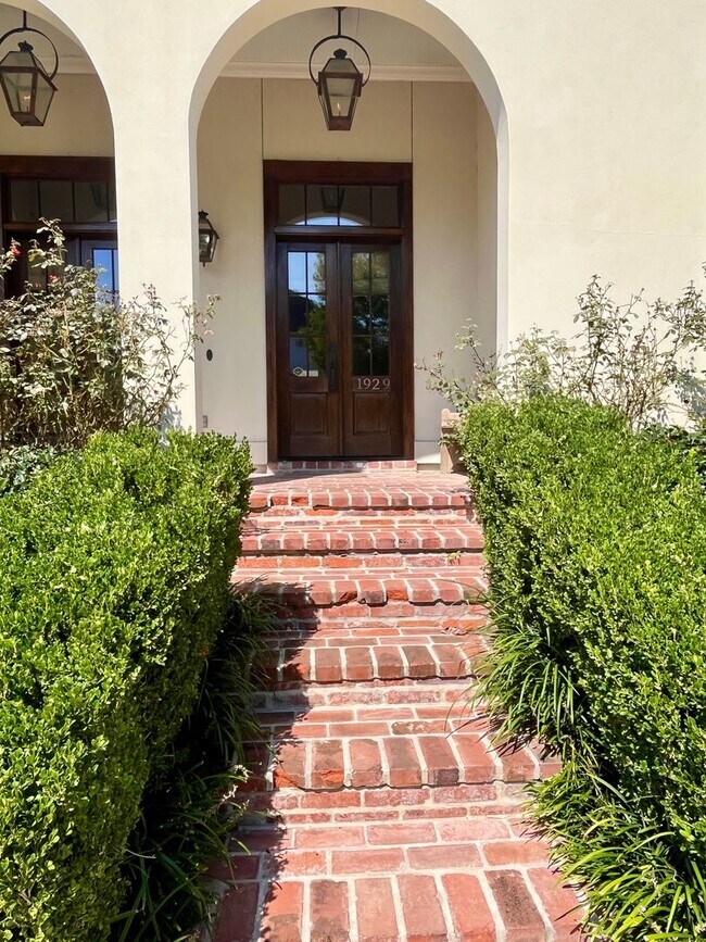 Foto del edificio - Beautiful Home in Rouzan of Southdowns neighborhood!