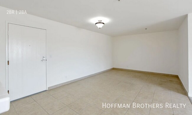 Foto del edificio - 5541 Fulcher Ave