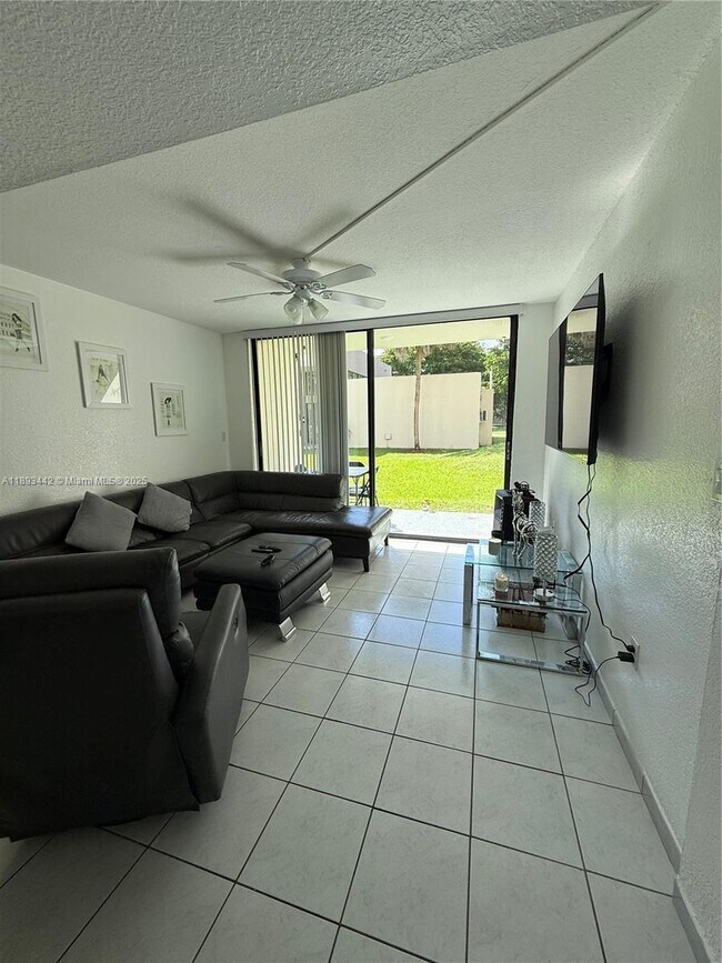 Building Photo - 8000 SW 149th Ave