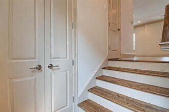 Building Photo - 4031 Bellefontaine