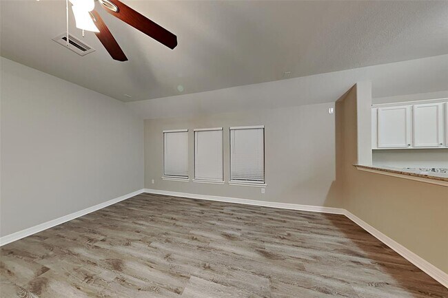 Building Photo - 8902 Carmel Grove Ln
