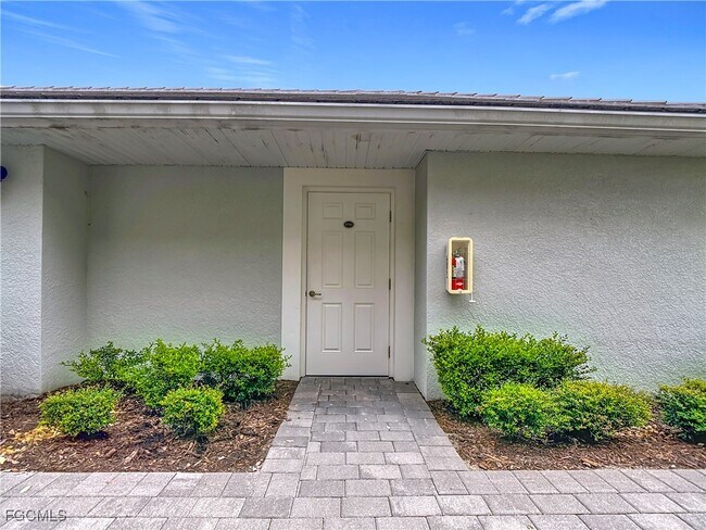 Foto del edificio - 15960 Grassland Ln