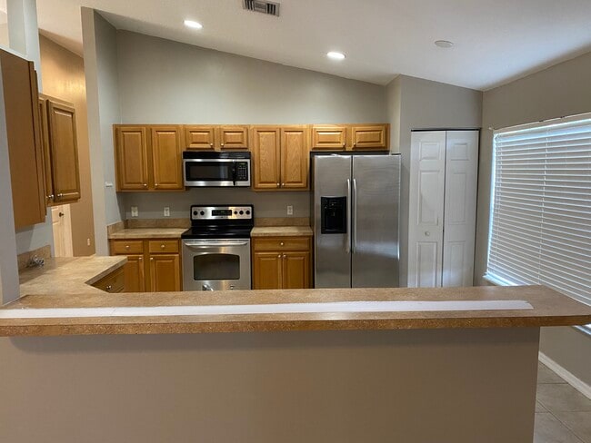 Building Photo - 375 Lexington Ave SW