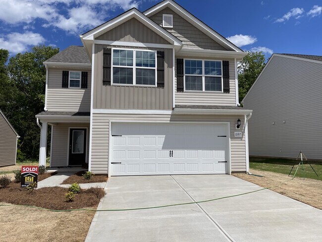 Building Photo - 1337 Nia Rd