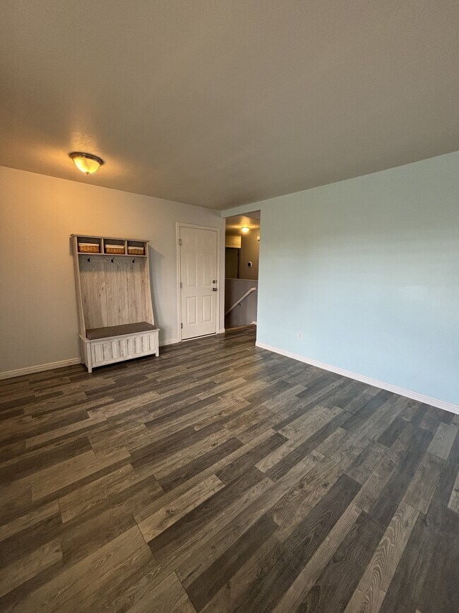 Building Photo - 4082 Chinook St