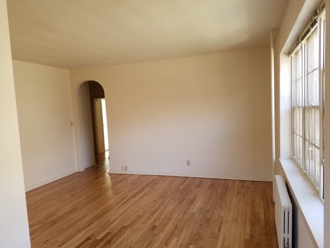 Building Photo - Fair Oaks Apartment Homes