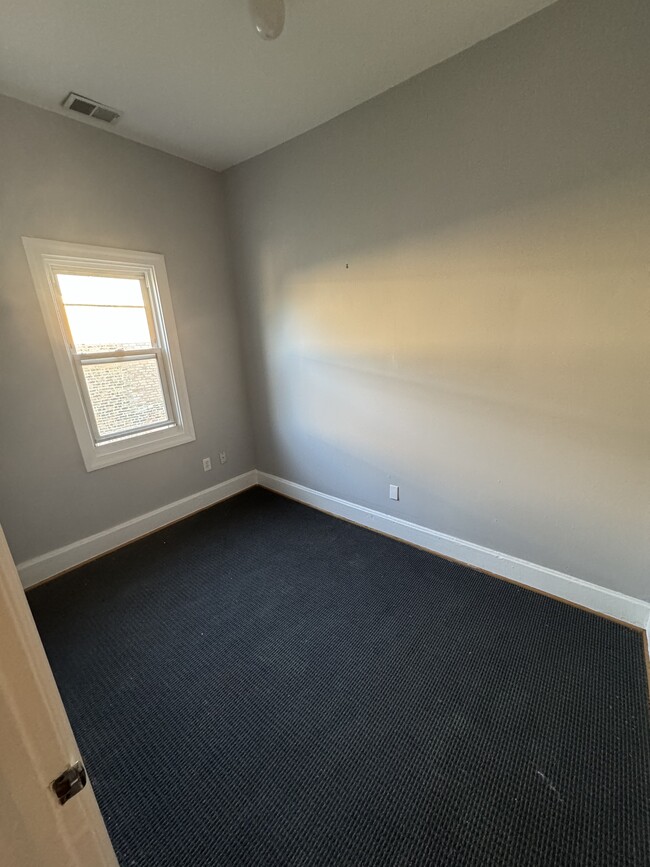Primer dormitorio - 1735 W 17th St