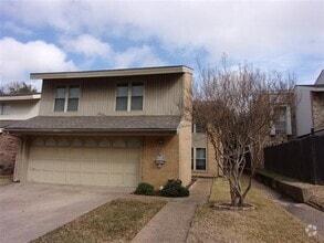 Building Photo - 2912 Country Pl Cir