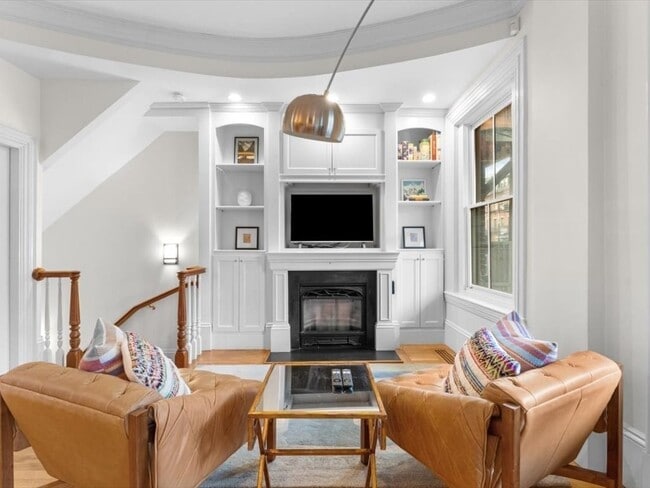 Building Photo - 43 Worcester St