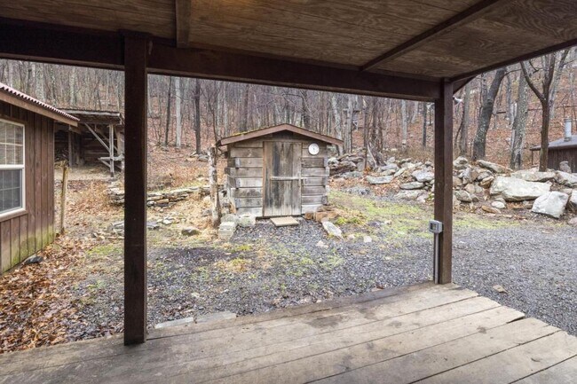 Building Photo - 380 Fox Run Lane