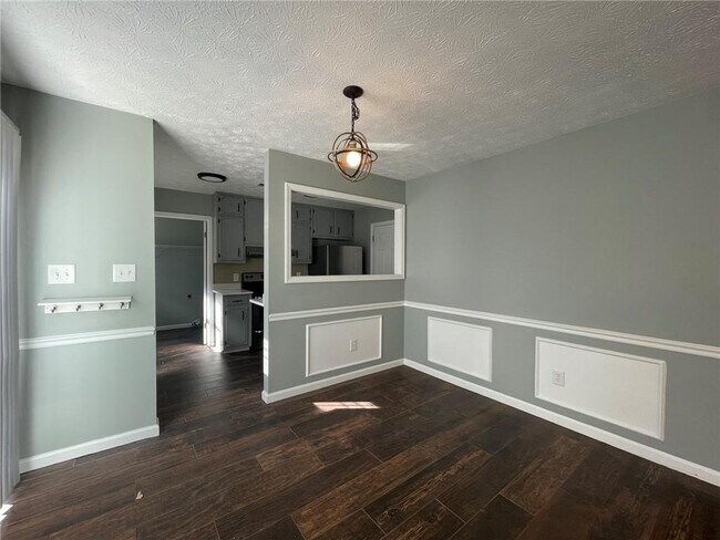 Foto del edificio - 3076 Mill Falls Ct