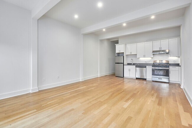 Foto del edificio - Sleek and modern 2 bed/2 bath in the heart...