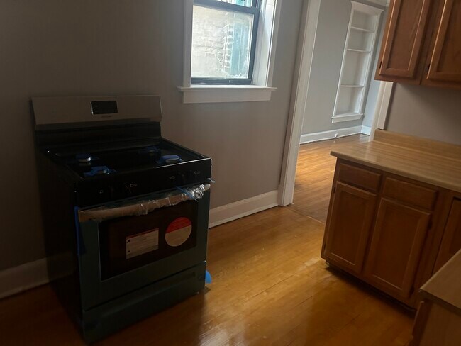 Foto del edificio - 7131 N Ridge Ave