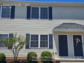 Building Photo - 1010 Seth Dr