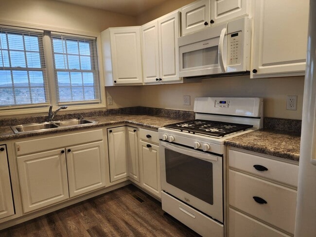 Building Photo - 277 Red Tail Rdg