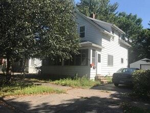 Building Photo - 1000 Albemarle St