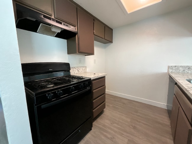 Building Photo - 15866 Sago Rd