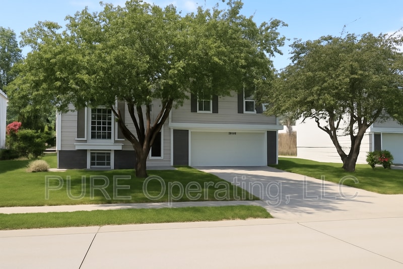 Primary Photo - 14430 S 35th St