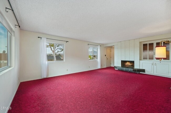 Building Photo - 2900 Montezuma Ave