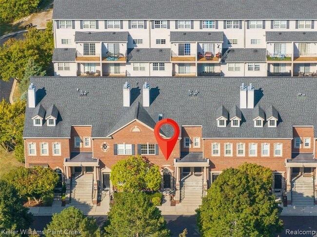 Building Photo - 29253 Glen Oaks Blvd E