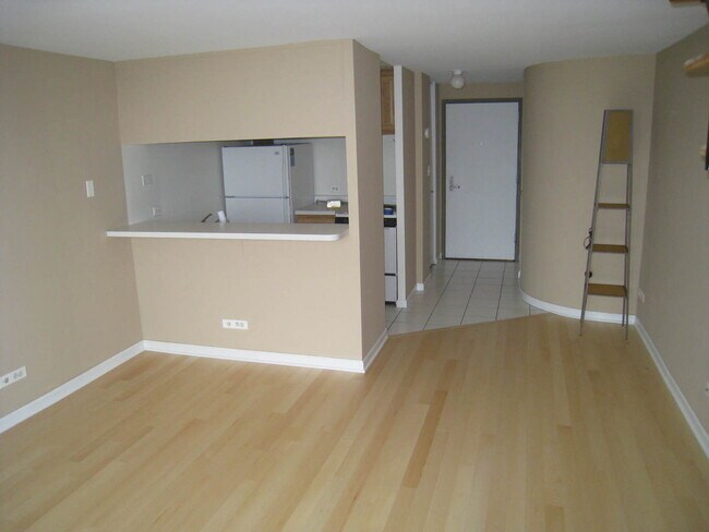 Foto del edificio - 1221 N Dearborn Pkwy