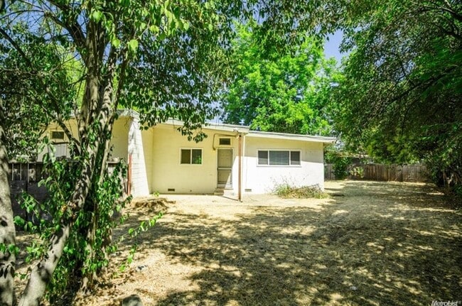 Foto del edificio - 1426 Topaz Way