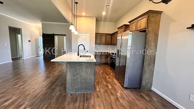 Foto del edificio - 7724 Windstone Dr
