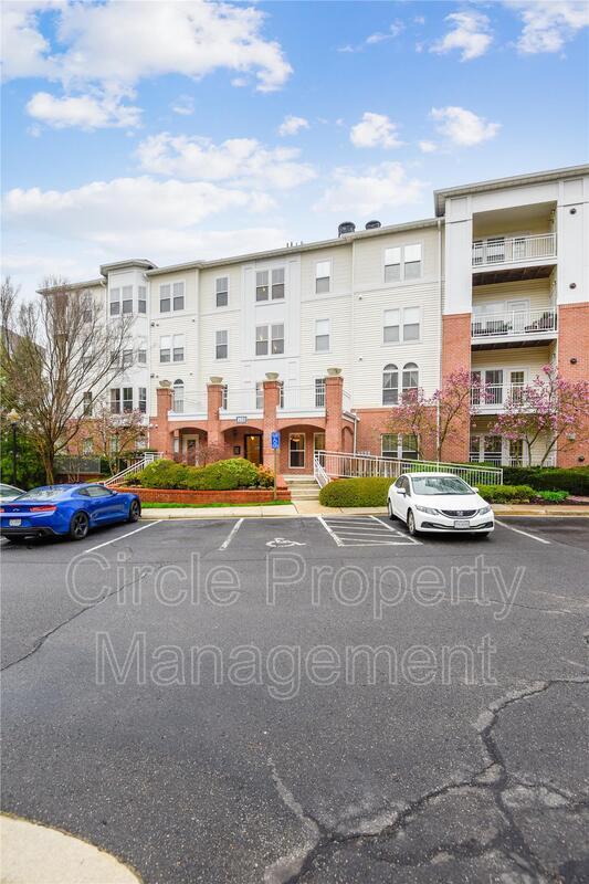 Foto del edificio - 2931 Deer Hollow Way