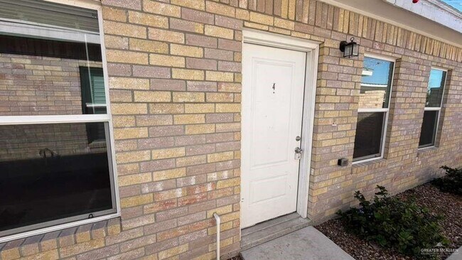 Building Photo - 18 Kentucky St