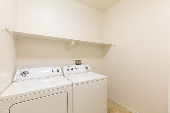 Foto del edificio - 2 br, 2 bath House - 28112 Whisperwood Drive